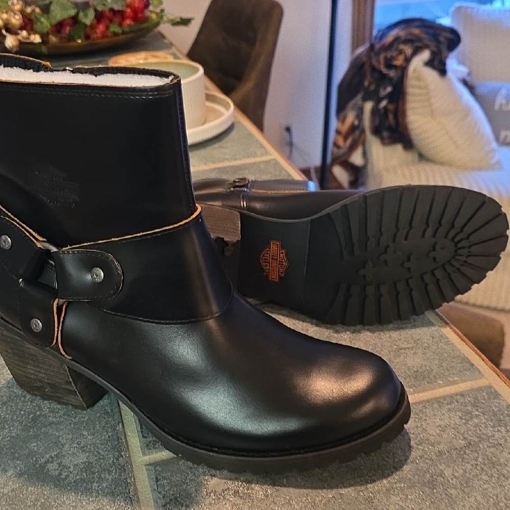 Harley-Davidson Women's Black Leather Boots Size 9.5